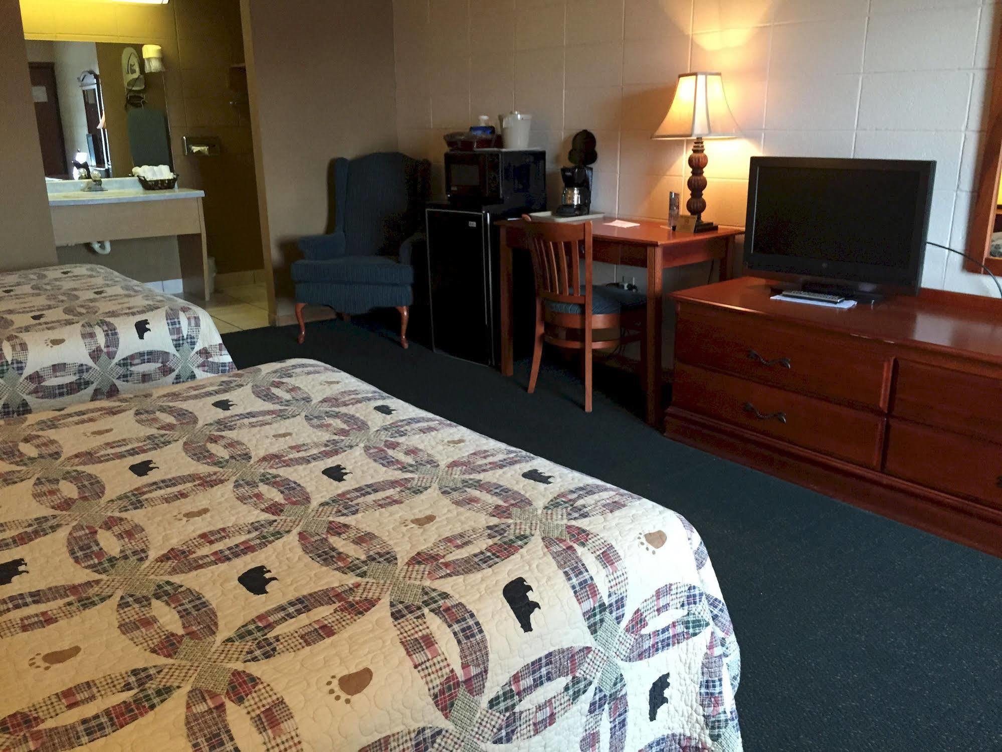 بيدجن فورج Mountain Breeze Motel المظهر الخارجي الصورة